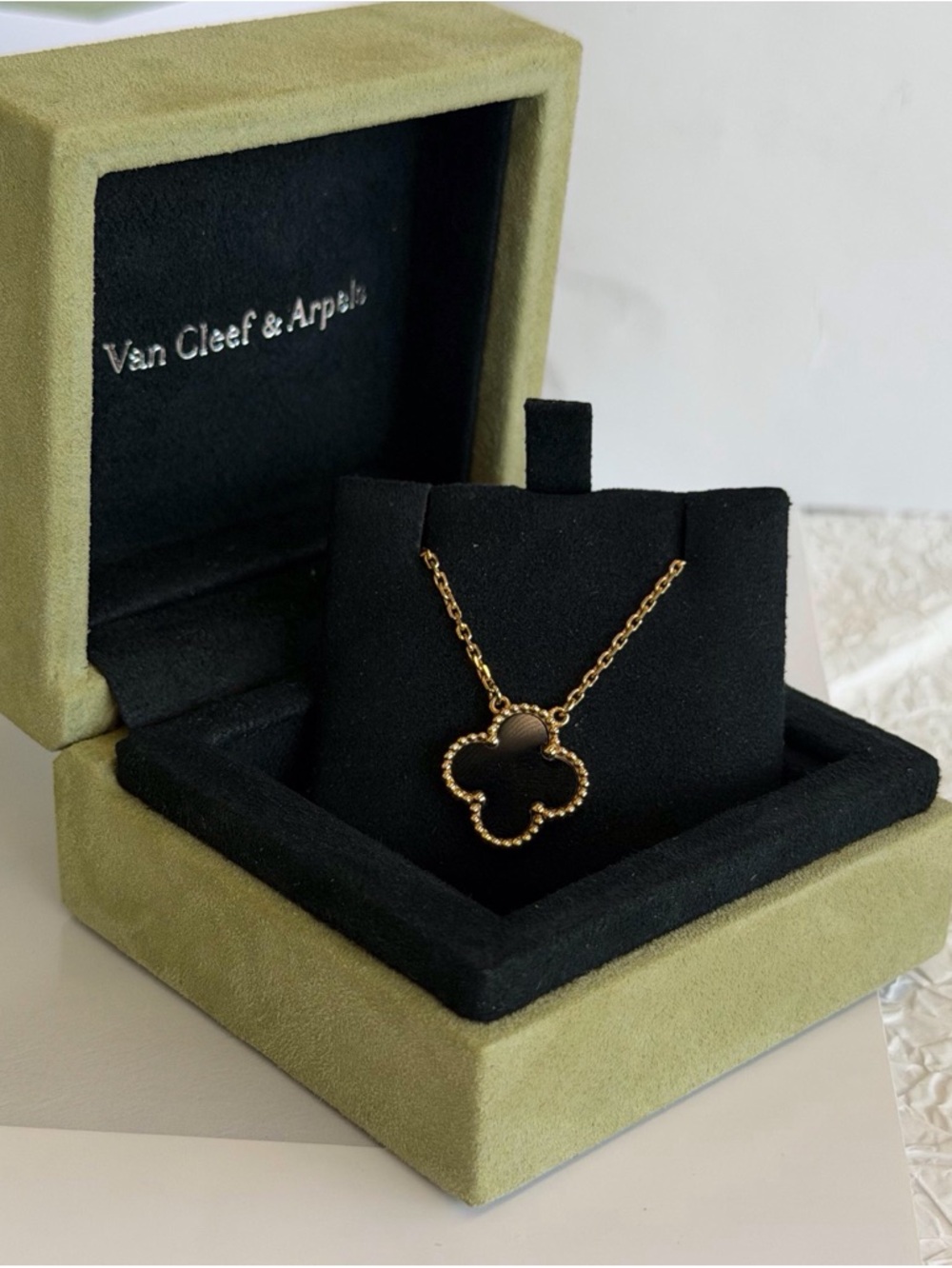 Excellent Used Condition Van Cleef & Arpels Necklace VCA Necklace